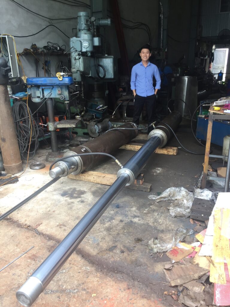 xy lanh 3 tầng