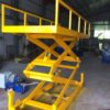 Bàn nâng hạ thủy lực là thiết bị được dùng để nâng hạ hàng hóa nặng