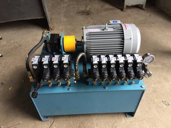 Trạm nguồn thủy lực cung cấp năng lượng cho động cơ thủy lực và các bộ phận khác hoạt động