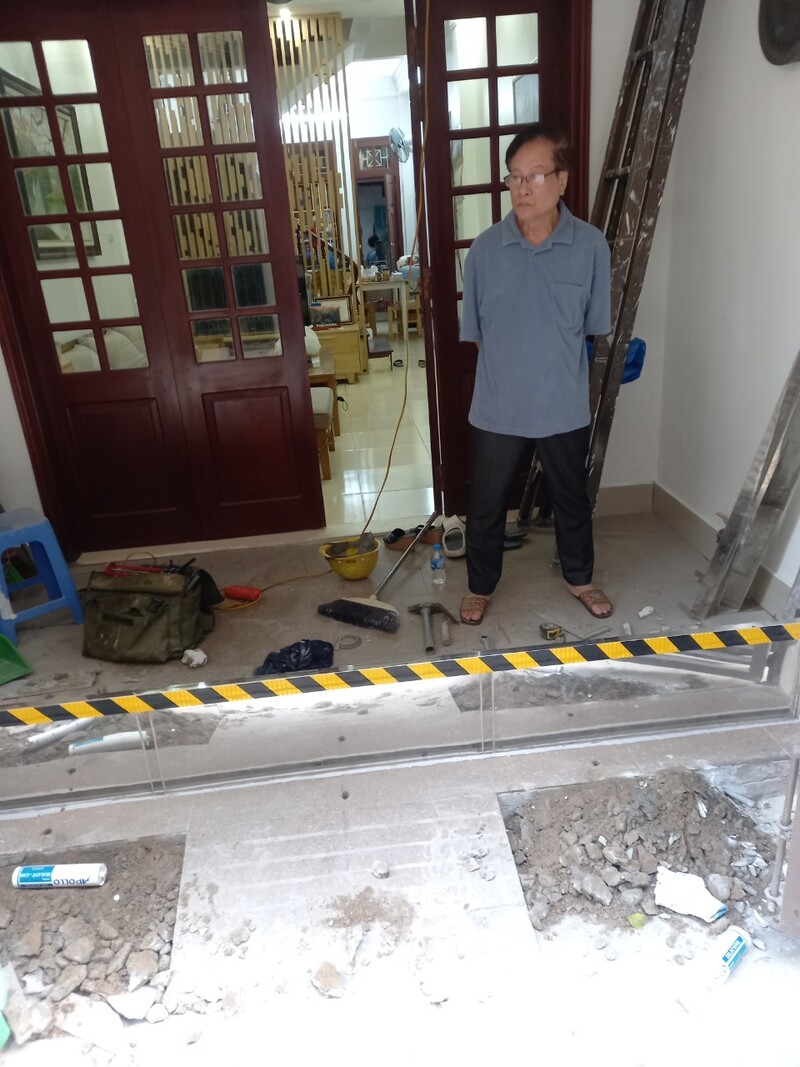 Cửa chống ngập tháo lắp bằng tay