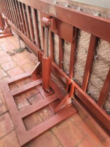cửa chống ngập tự động tại quận Hà Đông