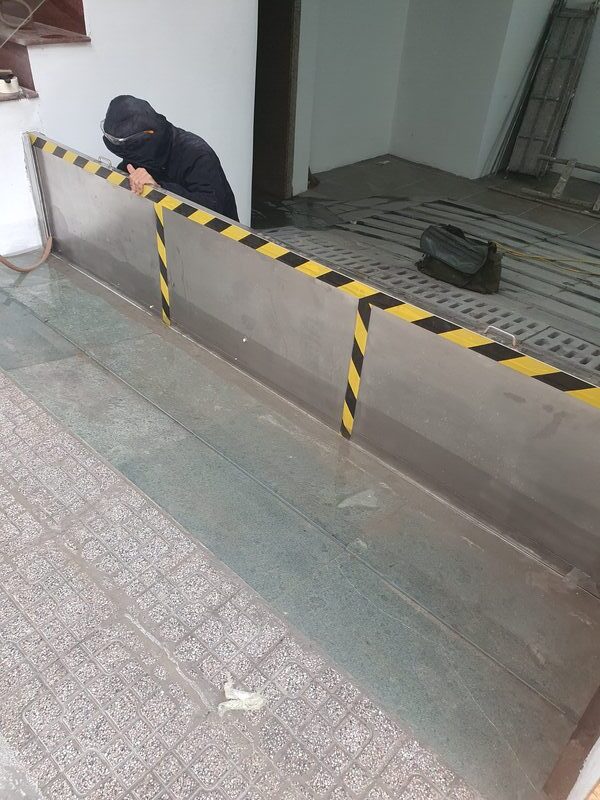 Cửa chống ngập tự động tại quận Hoàng Mai