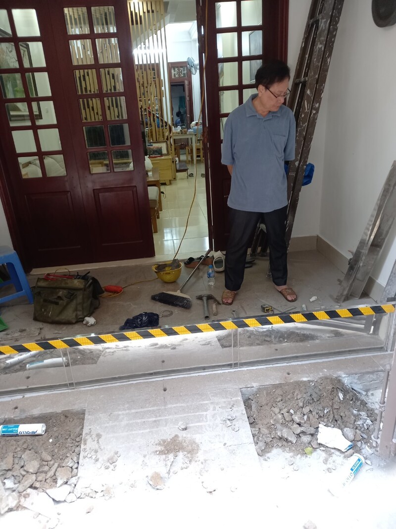 Cửa chống ngập tự động tại quận Long Biên