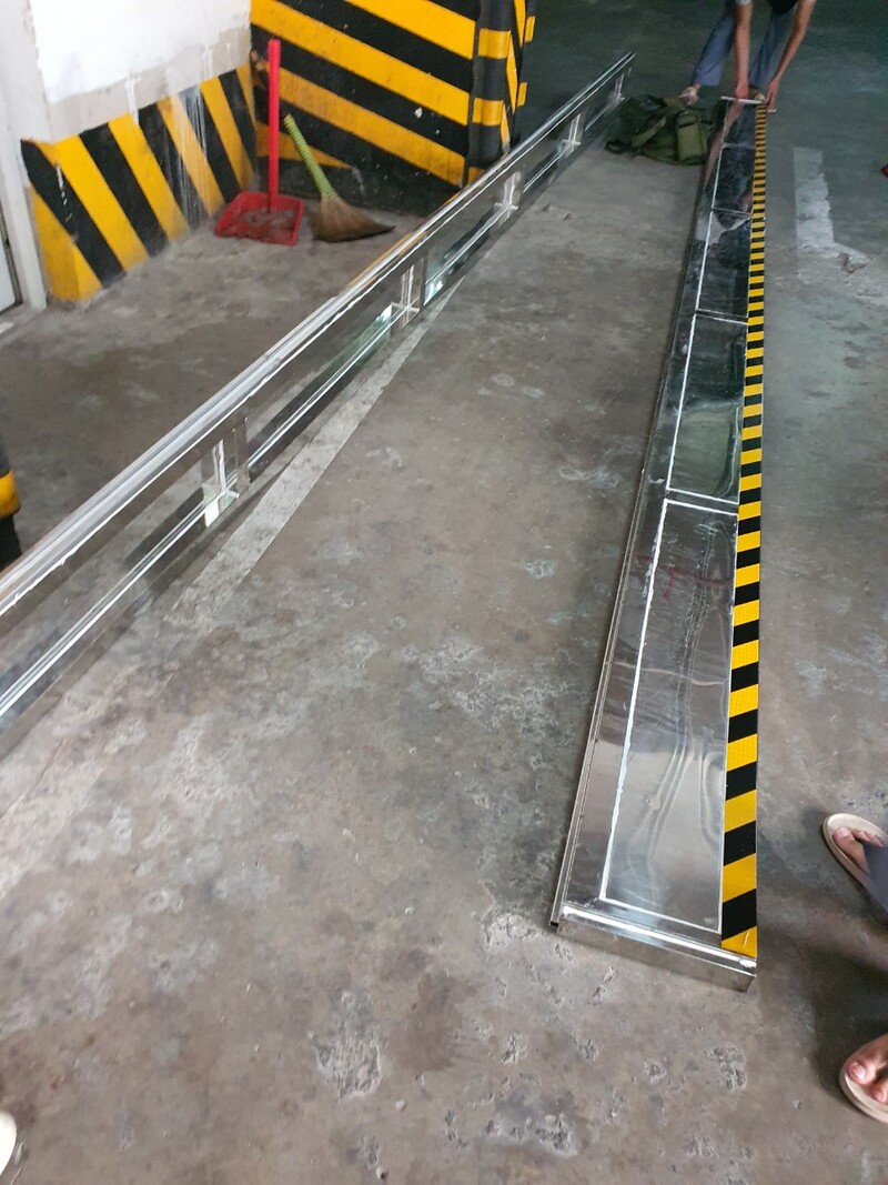Cửa chống ngập tự động tại quận Long Biên